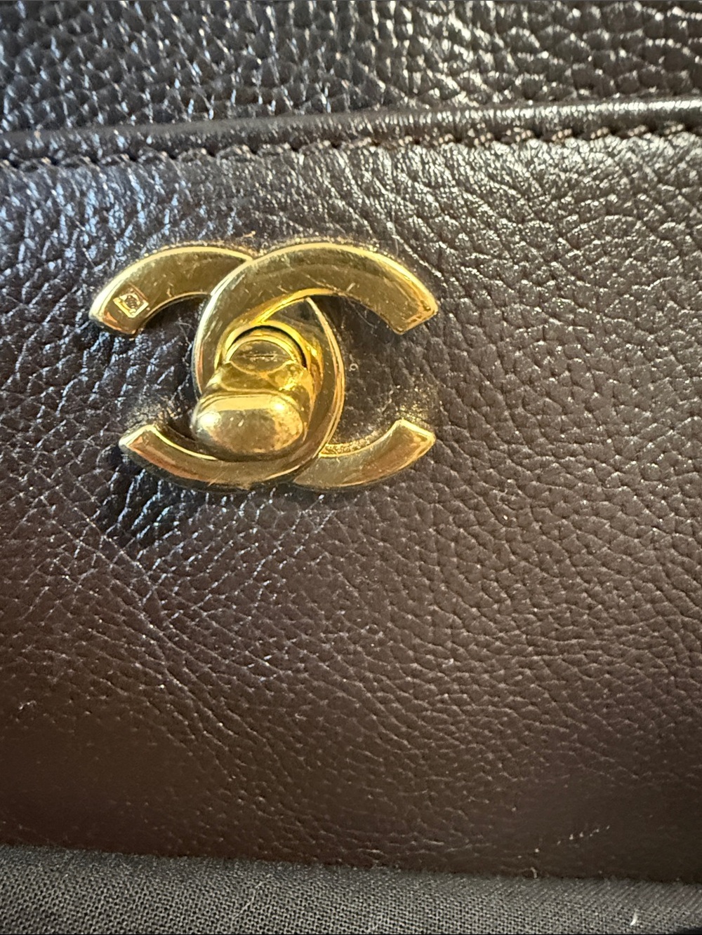 CHANEL Brown Leather Shoulder Bag with Gold CC Hardware - Picture 7 of 7